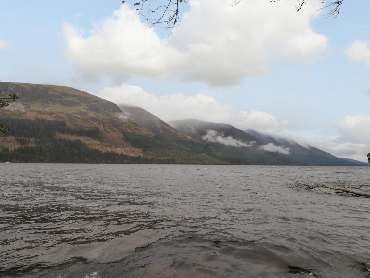 Lochside, 1 The Corries *